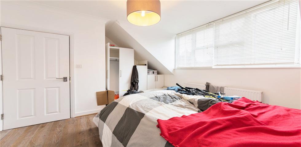			3 Bedroom, 1 bath, 1 reception Flat			 Stanley Gardens, Willesden Green